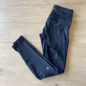 Lululemon black moto legging with pockets